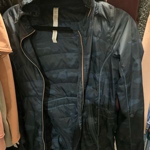 Lululemon windbreaker jacket